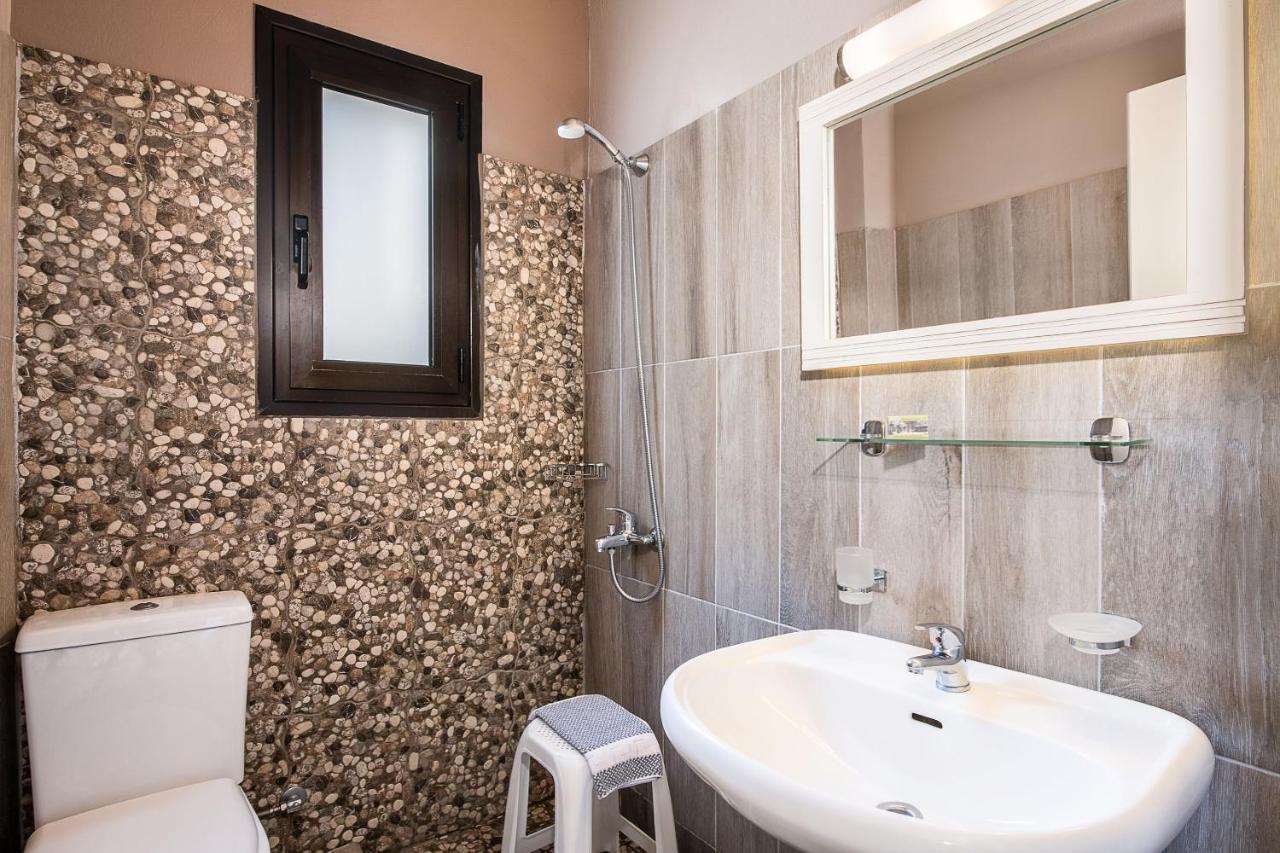 Hotel Koukouras Σταλός Εξωτερικό φωτογραφία
