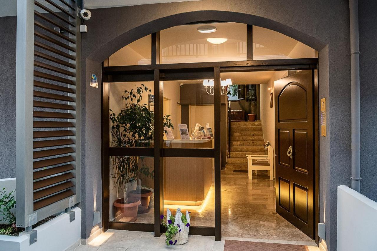 Hotel Koukouras Σταλός Εξωτερικό φωτογραφία
