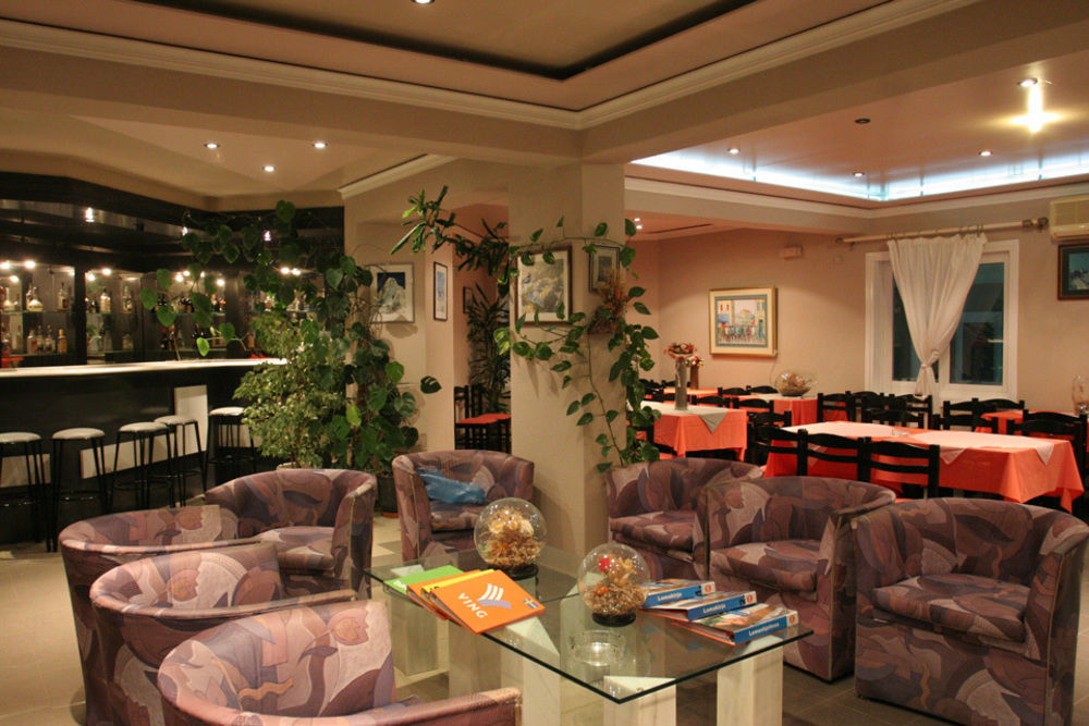 Hotel Koukouras Σταλός Εξωτερικό φωτογραφία